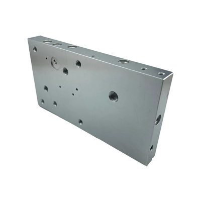 Investeringsgietservicehoofden Automatische aluminium toetsenbordbak met etsen/chemische bewerking